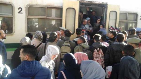 تفاصيل جديدة في احتلال مواطنين للسكة الحديدية وتوقف القطارات لأزيد من ثلاث ساعات