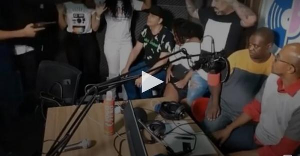 بالفيديو: سطو مسلح على الهواء مباشرة.. والمشاهدون يبلغون الشرطة