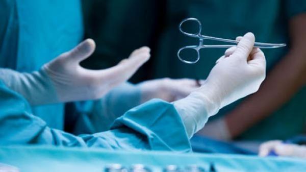 فنانة مصرية شهيرة تفقد قدرتها على الحركة بسبب خطأ طبي