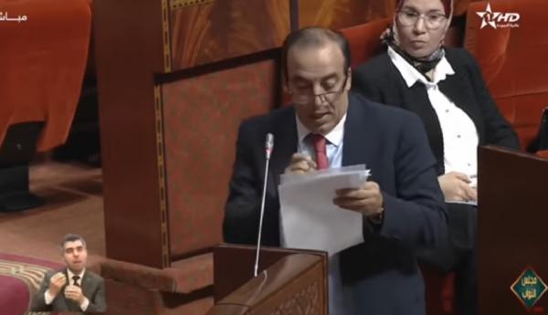 ارتباك عبيابة يثير سخرية في البرلمان ... يجيب عن سؤال لم يطرح عليه