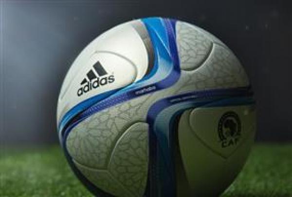 بالفيديو : رغم سحب التنظيم من المغرب، الكرة الرسمية لـ"كأس أفريقيا" مغربية