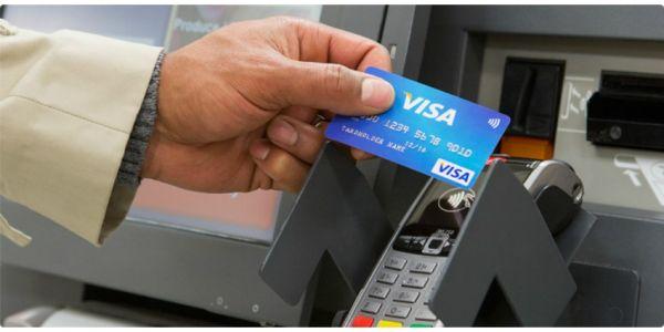 عمليات مشبوهة تثير مخاوف حاملي بطائق الأداء البنكية بالمغرب