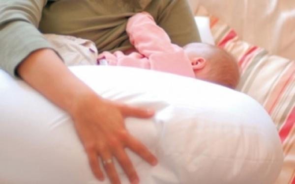 بعد قضية "الراكد" : سيدة حامل بـ "توأم" دخلت تولد عطاوها غير ولد واحد .. تفاصيل مثيرة!