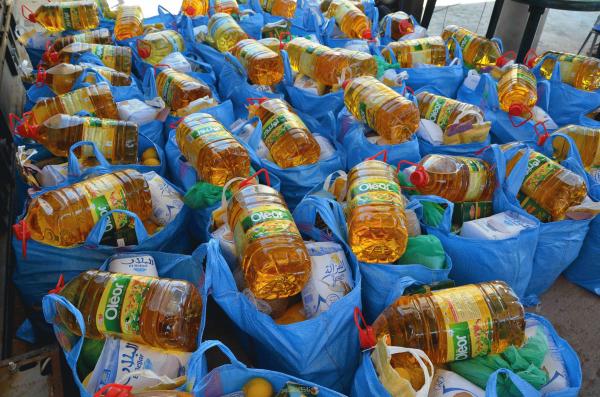 هذا ما نحتاجه الآن...شركات مغربية تتبرع بملايين المنتجات الغذائية لفائدة الأسر المتضررة من تفشي وباء كورونا