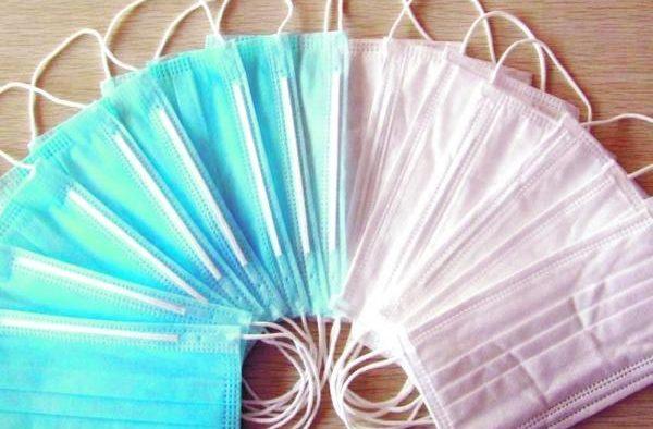 فيروس كورونا.. كيف ألهم نقص إمدادات الأقنعة الواقية الصينيين لابتكار كمامات يدوية الصنع