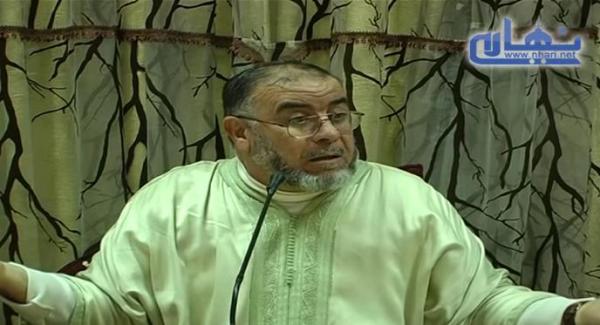 النهاري يهاجم وزارة الأوقاف بسبب توقيف خطيب فاس