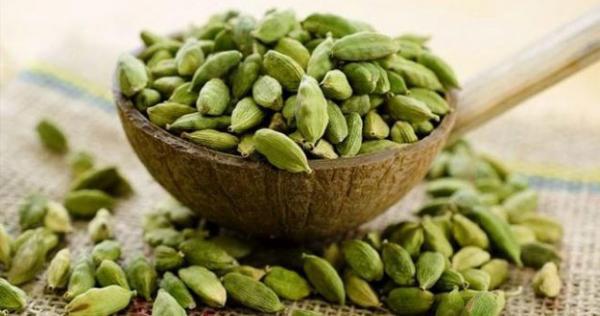 فوائد الحبهان الرائعة الذى يعتبر صيدلية دواء فى المطبخ