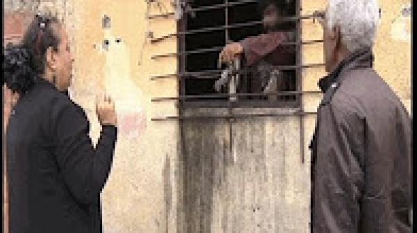 مؤثر..لهذا السبب تم سجنه من طرف عائلته مدة 7 سنوات