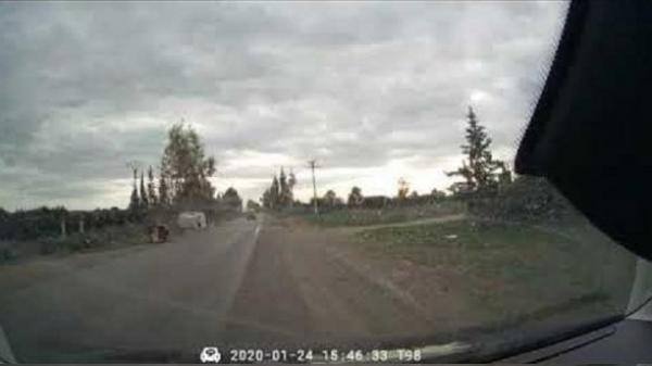 خطير بالفيديو والصور:هكذا لقي شخصان حتفهما وأصيب 27 آخرون في حادثة سير مروعة