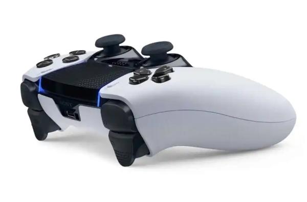 نجاح أول عملية حقن مجهري بالروبوت باستخدام ذراعي بلايستيشن 5