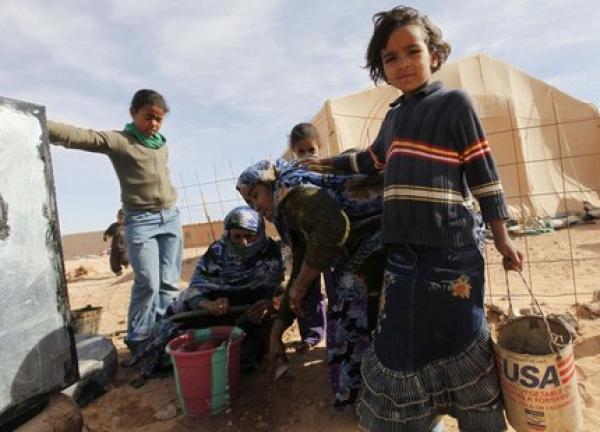 هكذا اغتنت قيادات البوليزاريو من اختلاس المساعدات الإنسانية الموجهة لساكنة تندوف المحتجزين