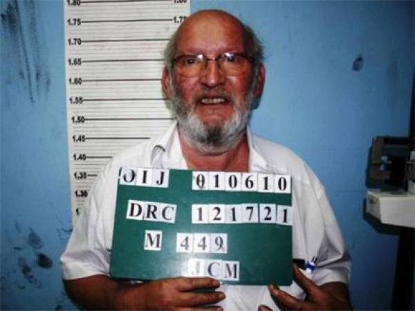 \"الانتربول\" يطارد مالك الشركة المتورطة في فضيحة السيليكون الصناعي لتكبير الثدي