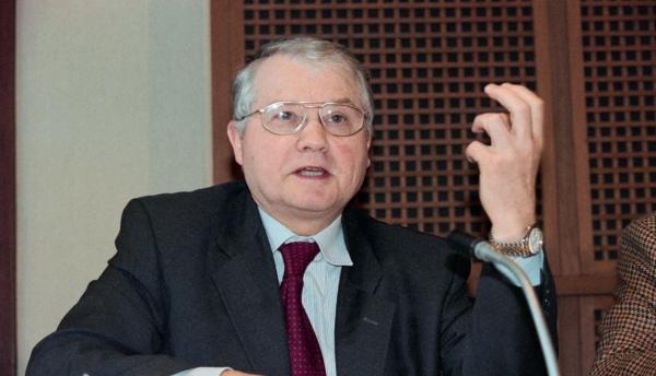 وفاة العالم لوك مونتانيي مكتشف فيروس الإيدز