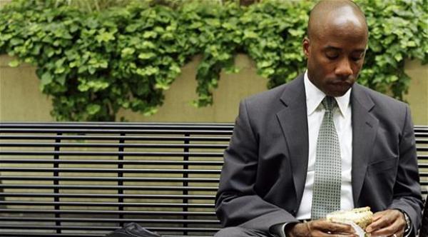 كم ستوفر إذا أحضرت طعامك للعمل من المنزل؟