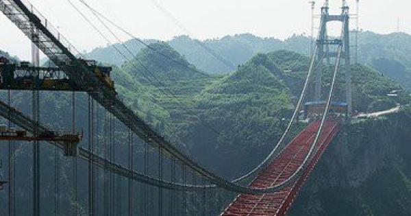 افتتاح أطول جسر معلق بالأحبال فى ألمانيا