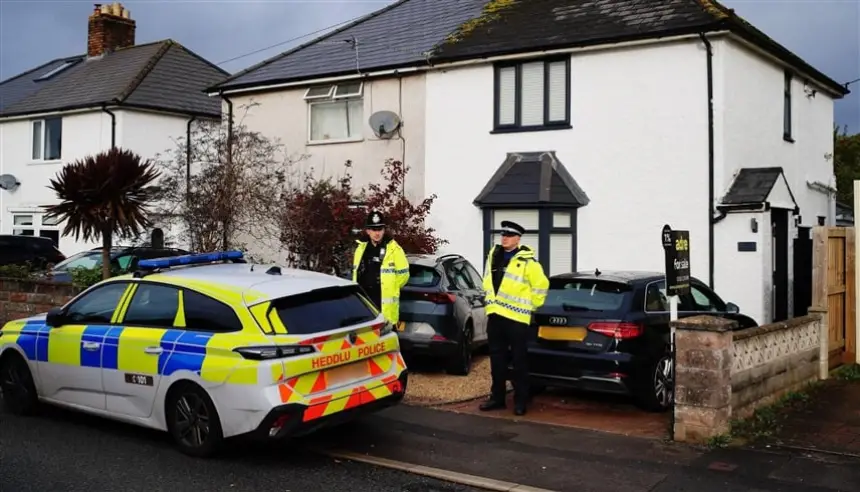 مأساة .. كلب يهاجم رضيعاً حتى الموت بعد حالة هلع بسبب الألعاب النارية