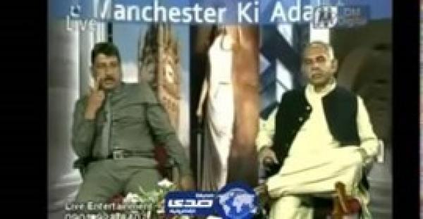 بالفيديو.. ذهول مذيعة باكستانية لتعدي أحد ضيوفها على الآخر على الهواء