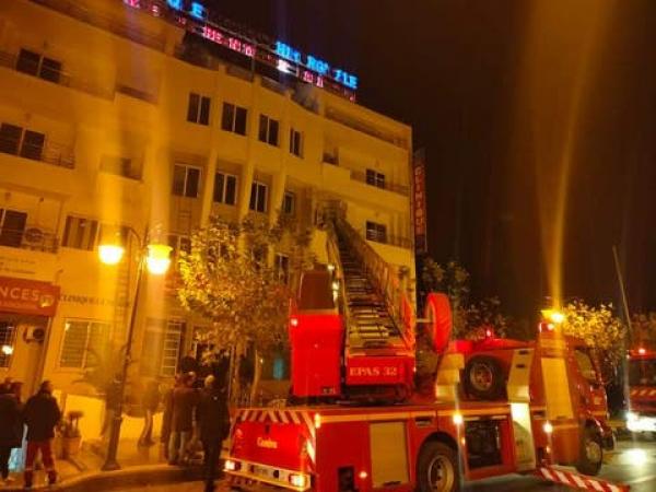 تماس كهربائي داخل مصحة خاصة بوجدة كاد يتسبب في كارثة حقيقية(فيديو)