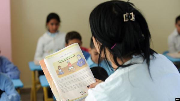 تفاصيل صادمة...شاب في حالة هستيريا يقتحم بيت أستاذة ويعتدي عليها بشكل شنيع