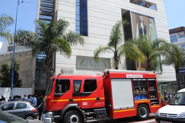 اندلاع حريق في متجر للملابس بالمعاريف تملكه زوجة الوزير عزيز أخنوش (صور)