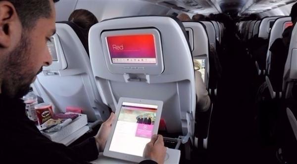 نيتفليكس تطلق خدمة جديدة لركاب الطائرات