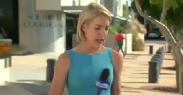 بالفيديو.. موقف محرج لمذيعة حسناء على الهواء