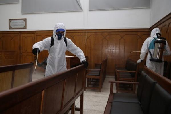 تفشي الوباء بمحاكم مراكش والاتهامات تتوجه لمسؤولي الصحة والعدل بالمدينة