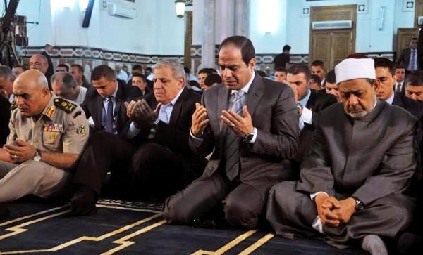 مصر : أئمة كبار يلتحقون جبرا بخانة " المغضوب عليهم " و هذه العقوبات التي تنتظر كل مؤيد لهم