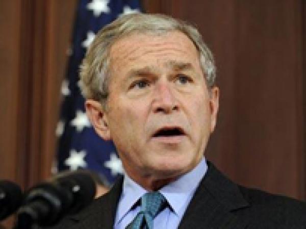 بوش يهنئ أوباما بمقتل بن لادن