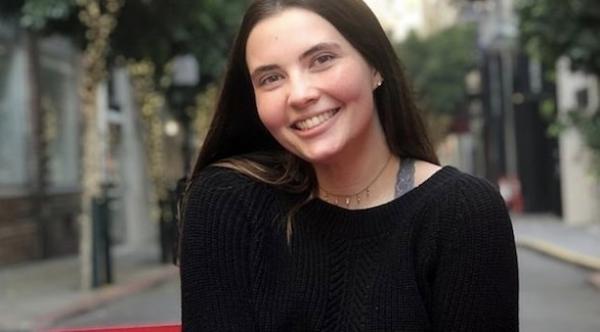 حالة صحية نادرة تمنع فتاة من الاستحمام مدى الحياة