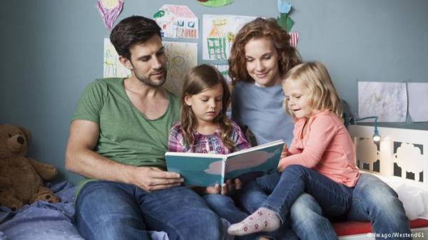 الكتب المطبوعة أفضل من الإلكترونية بالنسبة للأطفال