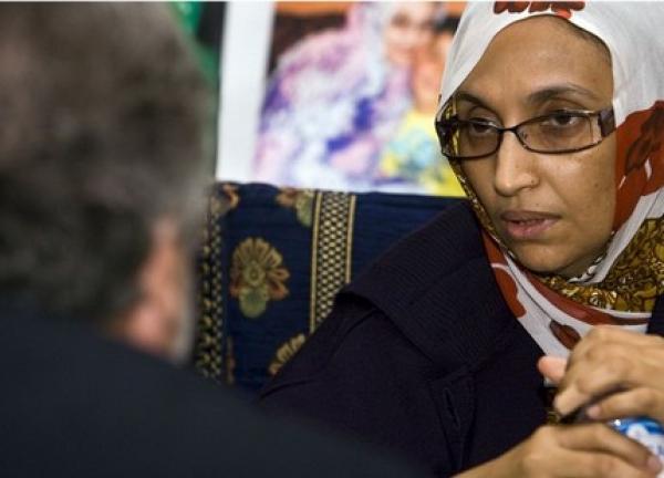 اليزمى يقبل بمشاركة أميناتو في المنتدى العالمي لحقوق الإنسان و يرفض وصفها بالانفصالية