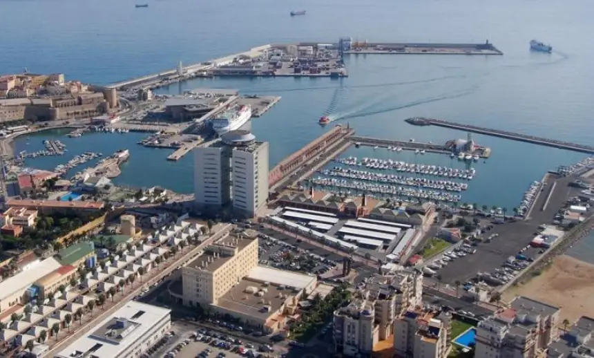 ضربة موجعة لميناء مليلية بعد انهيار تاريخي في حركة المسافرين لصالح موانئ المغرب