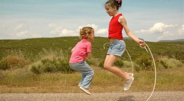 كم سعرة حرارية تخسر في كل واحدة من هذه الرياضات؟