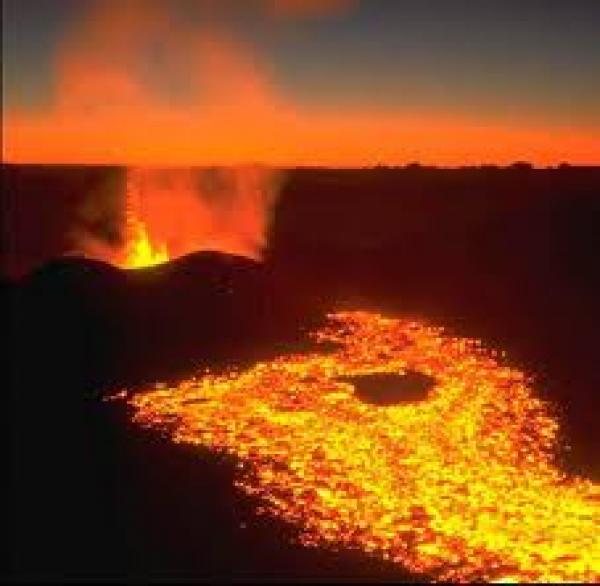 أول من تسعر بهم نار جهنم