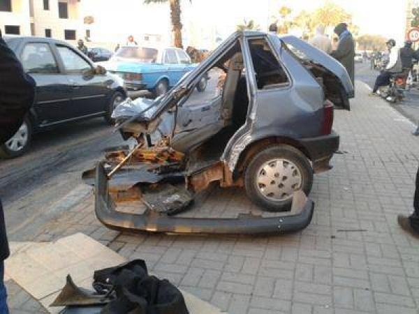 أكادير: وفاة شخصين وقطع رجل آخر في حادث انشطار سيارة إلى ثلاثة أجزاء