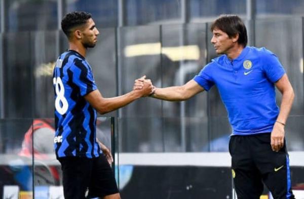 كونتي يتفاعل مع أنباء رحيل حكيمي عن الإنتر: يبدو أنه هو الضحية القادمة(صورة)