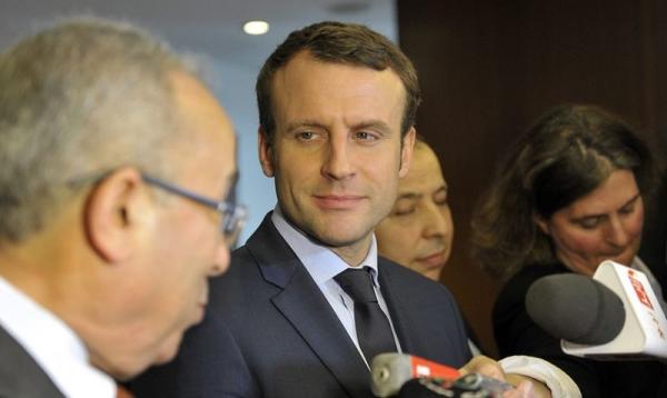 الاعلام الجزائري يهاجم الرئيس الفرنسي بسبب عدم تهنئتهم بعيد الاستقلال