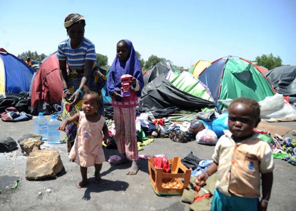 مساعدة المغرب للاجئين الأفارقة تصيب الجزائر بالجنون وهذا ما اتهمت به المملكة