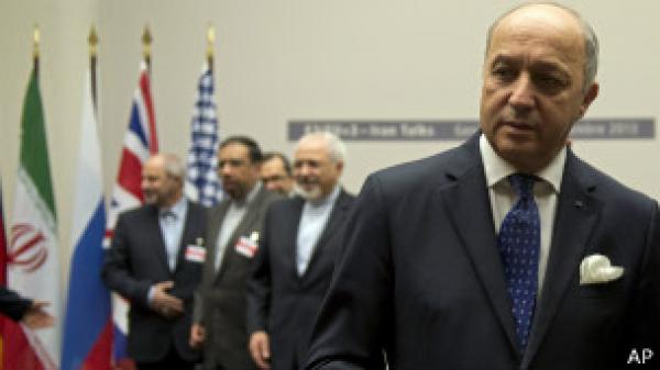 لوران فابيوس: العقوبات المفروضة على إيران يمكن أن ترفع الشهر المقبل