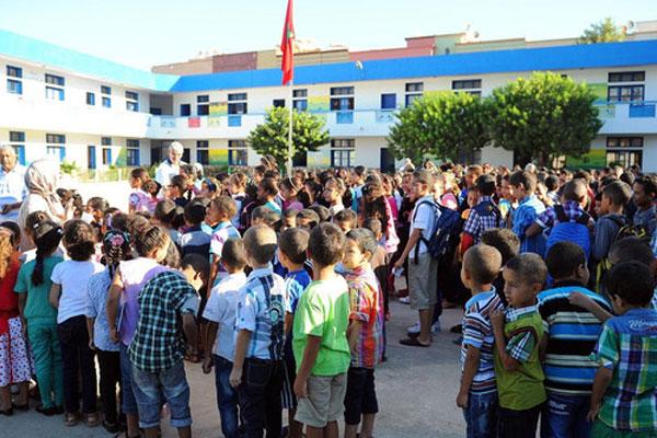 أمزازي يبرر عدم استعداد المدارس العمومية لنزوح تلاميذ الخصوصي بالاكتظاظ و"مواجهة كورونا"