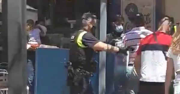 بالفيديو.. إصابة العشرات إثر حادث دهس في منطقة للمشاة بمدينة ماربيا الاسبانية