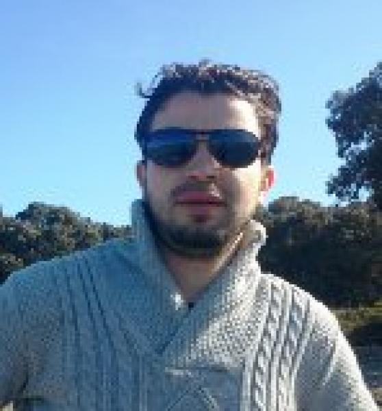 خديجة...أخرجتهم من الظلام إلى النور...فأطفئوا نورها...!!!