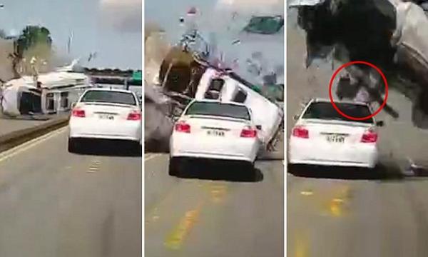 بالفيديو: سيارة تنقلب 7 مرات في الهواء وسائقها ينجو