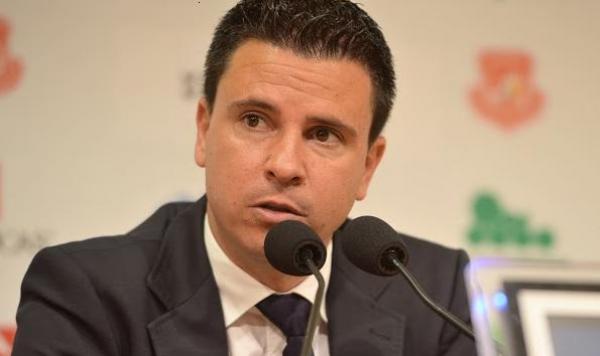 أزمة المغرب التطواني .. لوبيرا يهدد باللجوء الى الفيفا و الحواصي الى الجامعة للحصول على مستحقاتهم