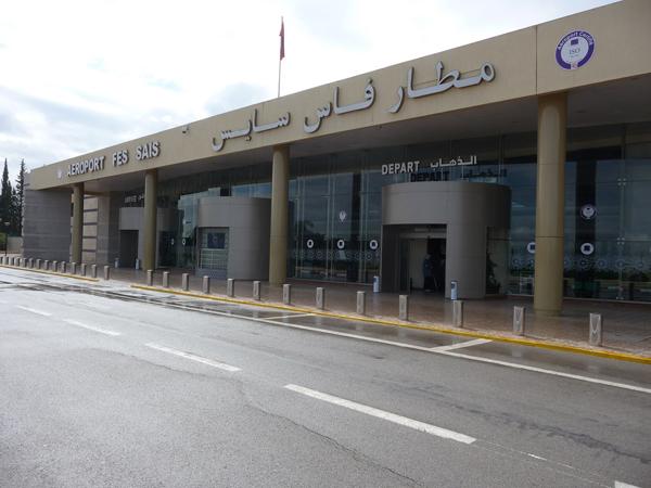 اكتشاف طفل مختبئ داخل طائرة بفاس والسلطات الأمنية تدخل على الخط