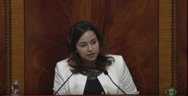 برلمانية تطالب بالتعويض عن الضرر للمغاربة العالقين بالخارج
