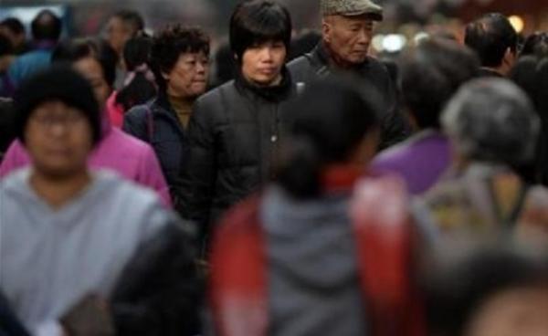 هونغ كونغ تسعى وراء الشباب مع تقدم سكانها في السن