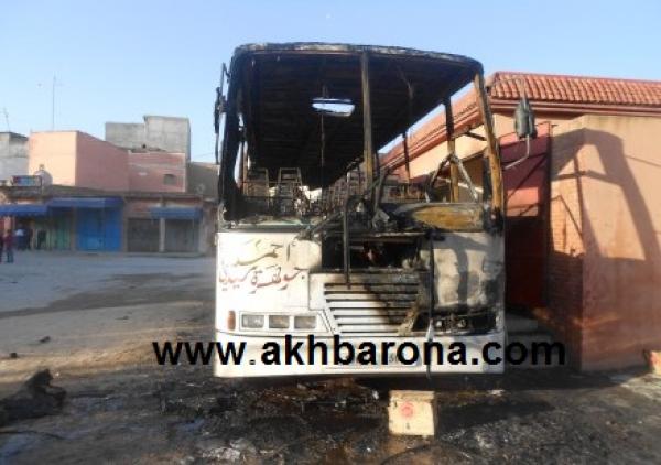 اليوسفية: اندلاع حريق بحافلة للمسافرين يتسبب في خسائر مادية جسيمة