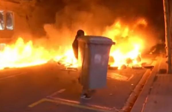 يوم ثلاثاء أسود في برشلونة: قطع ما لا يقل عن 10 طرقات كبرى في كتالونيا